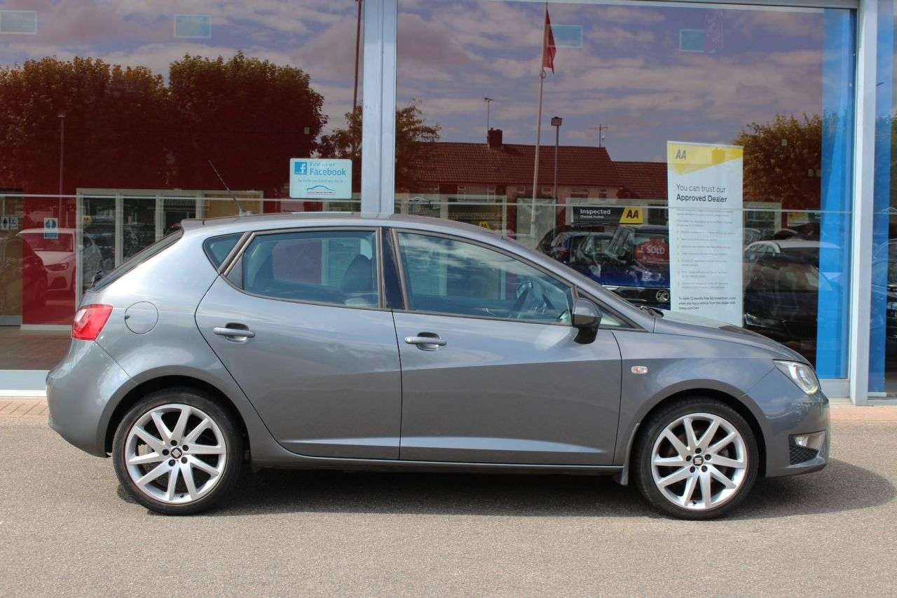 A 2016 SEAT IBIZA 1.0 EcoTSI FR Hatchback 5dr Petrol DSG Euro 6 (s/s) (110 ps) P/SENSORS, 17" A 2016 SEAT IBIZA 1.0 EcoTSI FR Hatchback 5dr Petrol DSG Euro 6 (s/s) (110 ps) P/SENSORS, 17"