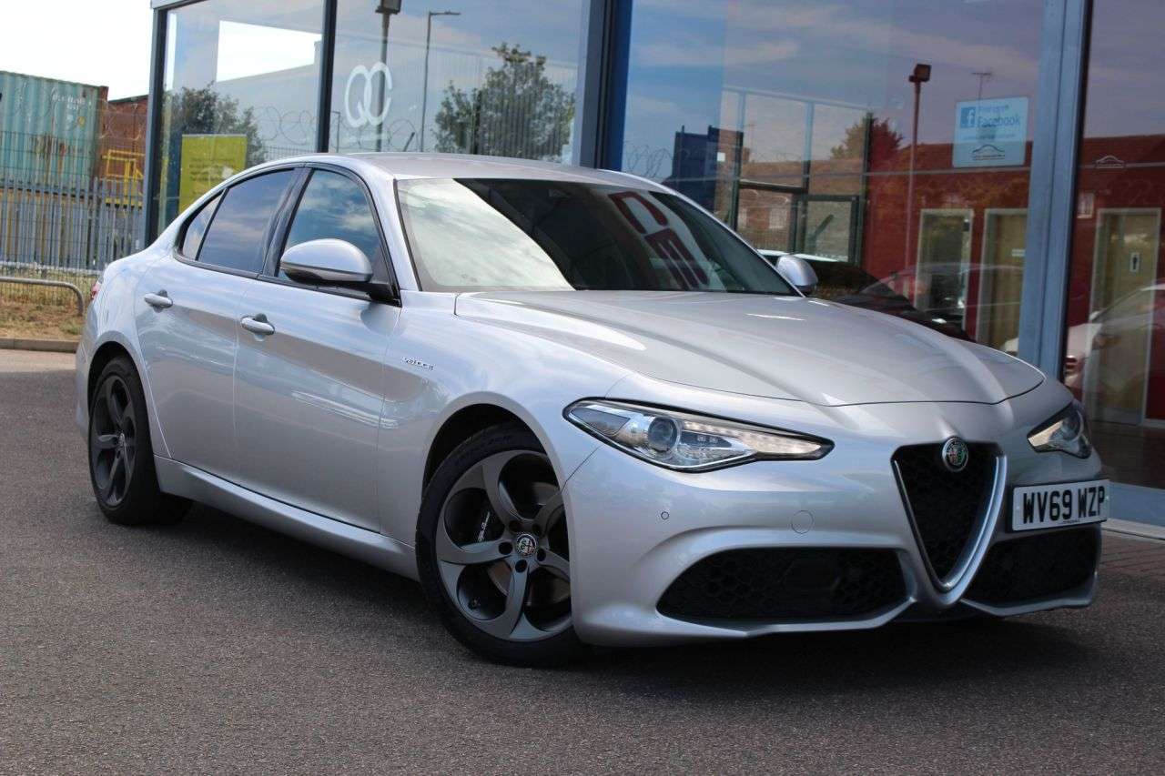 A 2019 ALFA ROMEO GIULIA 2.0T Veloce Saloon 4dr Petrol Auto Euro 6 (s/s) (280 ps) DAB, CRUISE/LDW, 1 A 2019 ALFA ROMEO GIULIA 2.0T Veloce Saloon 4dr Petrol Auto Euro 6 (s/s) (280 ps) DAB, CRUISE/LDW, 1