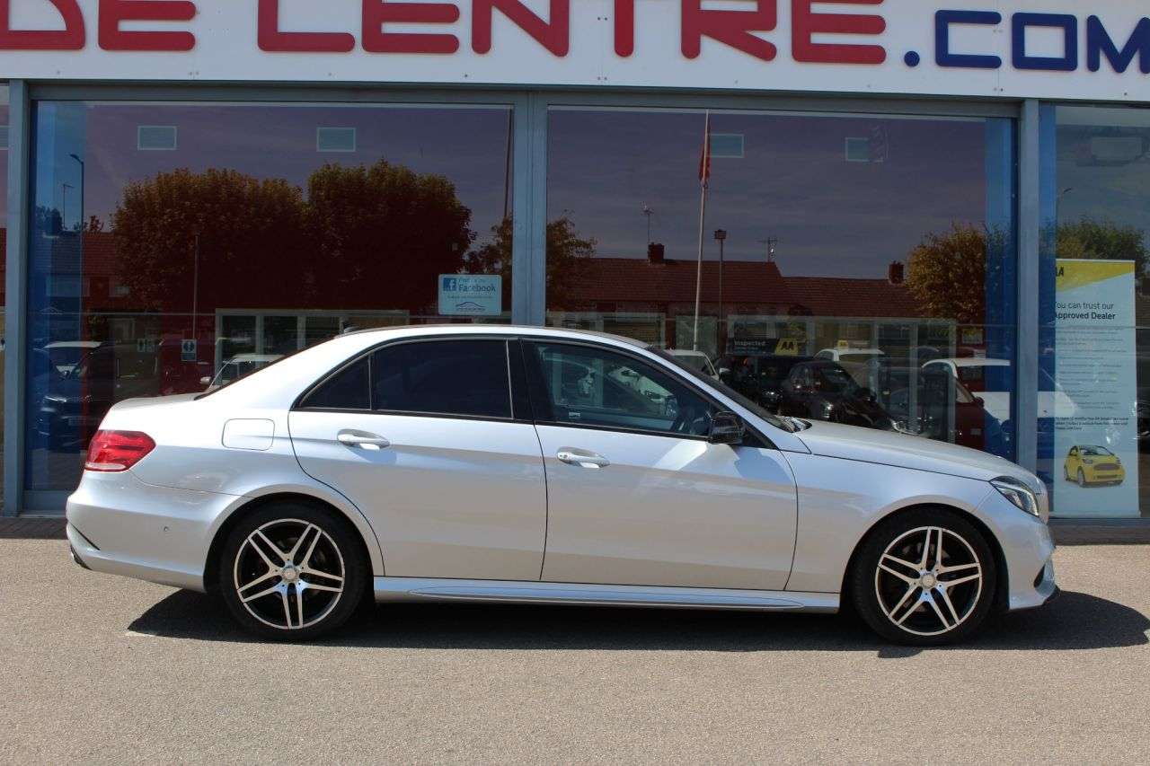 A 2015 MERCEDES-BENZ E CLASS 2.1 E220 BlueTEC AMG Night Edition Saloon 4dr Diesel G-Tronic+ Euro 6 (s/s) A 2015 MERCEDES-BENZ E CLASS 2.1 E220 BlueTEC AMG Night Edition Saloon 4dr Diesel G-Tronic+ Euro 6 (s/s)