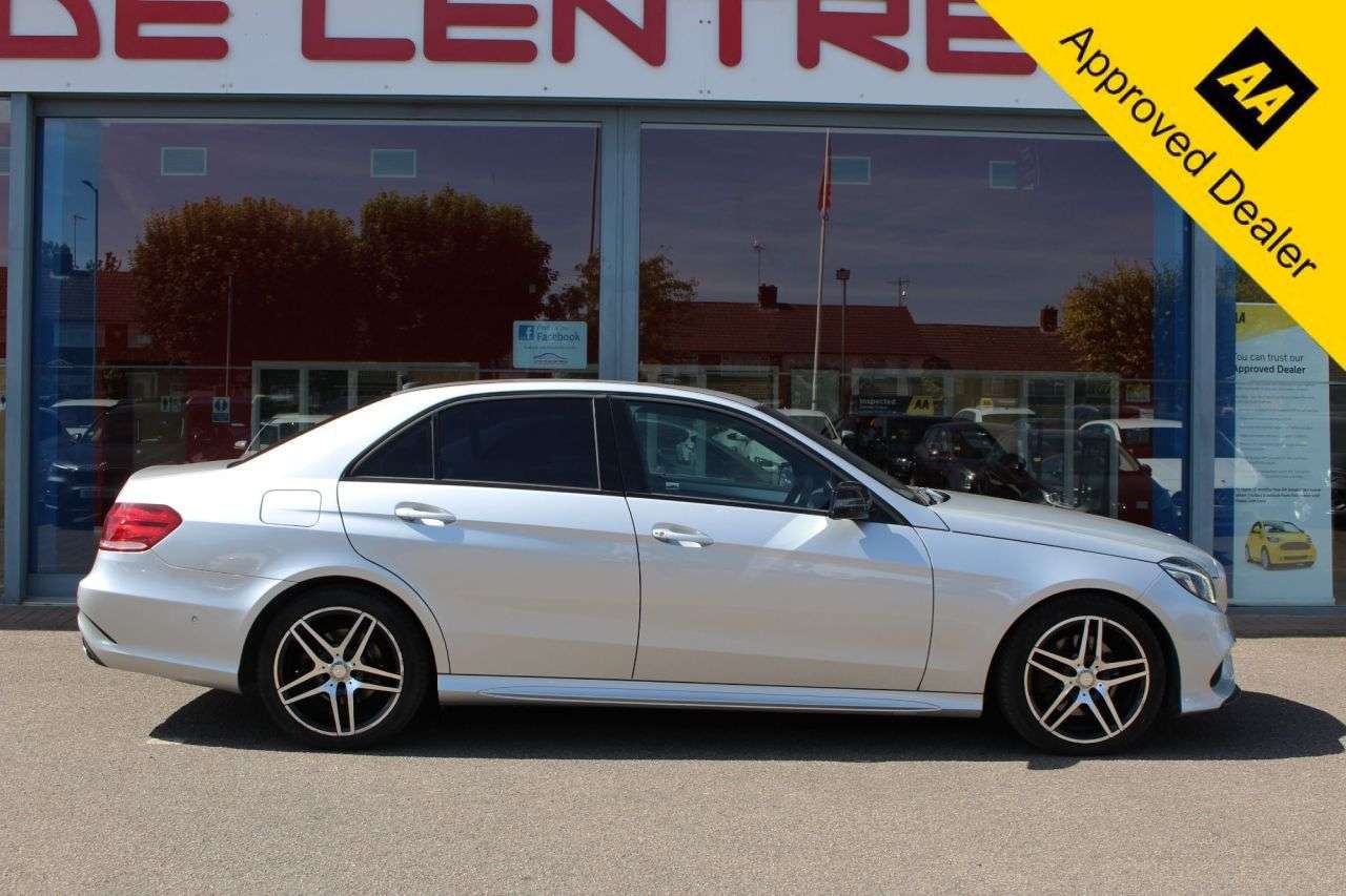 A 2015 MERCEDES-BENZ E CLASS 2.1 E220 BlueTEC AMG Night Edition Saloon 4dr Diesel G-Tronic+ Euro 6 (s/s) A 2015 MERCEDES-BENZ E CLASS 2.1 E220 BlueTEC AMG Night Edition Saloon 4dr Diesel G-Tronic+ Euro 6 (s/s)