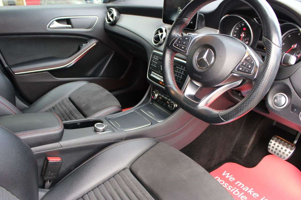 2017 MERCEDES GLA-CLASS 2017 MERCEDES GLA-CLASS