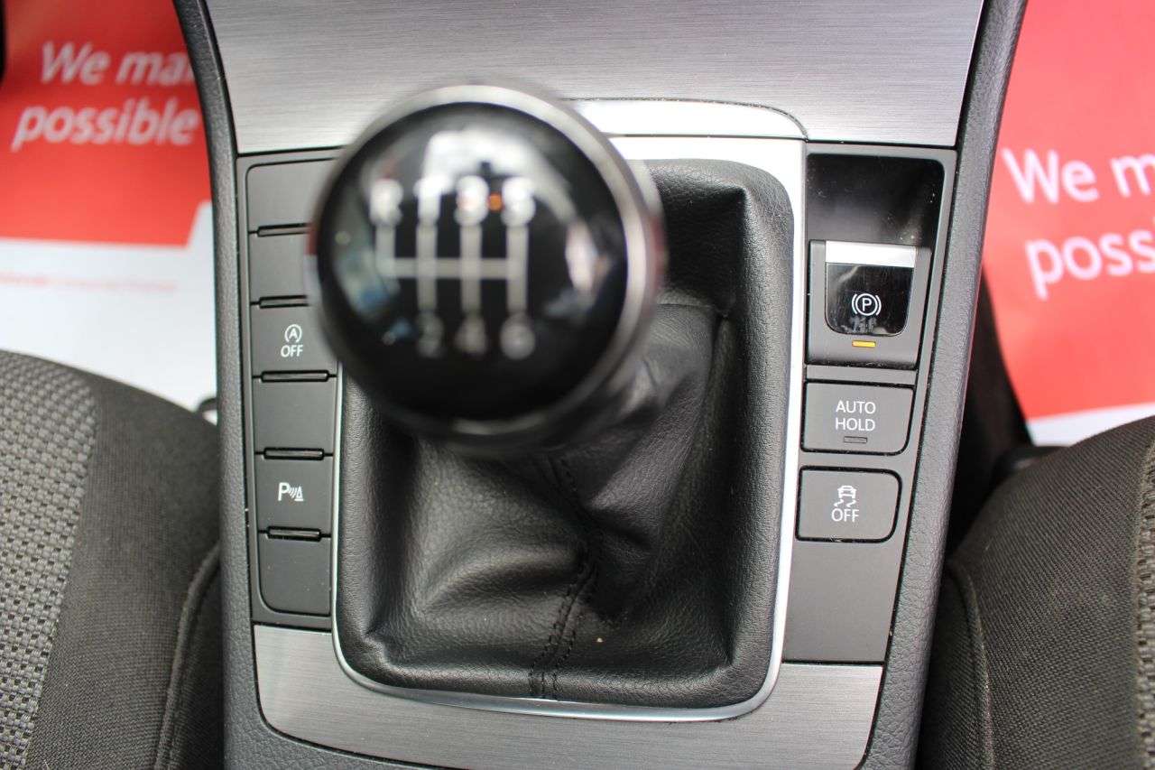 2013 VOLKSWAGEN PASSAT 2013 VOLKSWAGEN PASSAT