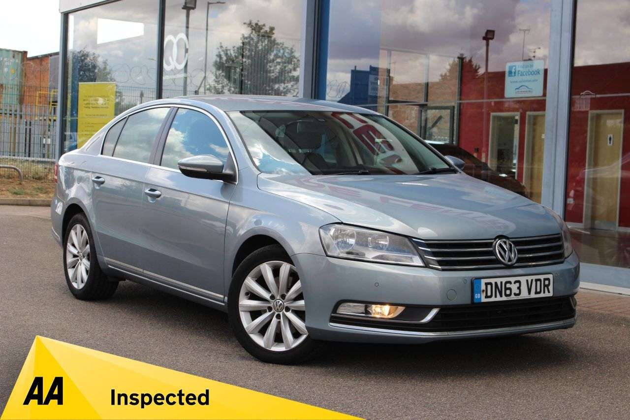 A 2013 VOLKSWAGEN PASSAT 2.0 TDI BlueMotion Tech Highline Saloon 4dr Diesel Manual Euro 5 (s/s) (140 A 2013 VOLKSWAGEN PASSAT 2.0 TDI BlueMotion Tech Highline Saloon 4dr Diesel Manual Euro 5 (s/s) (140