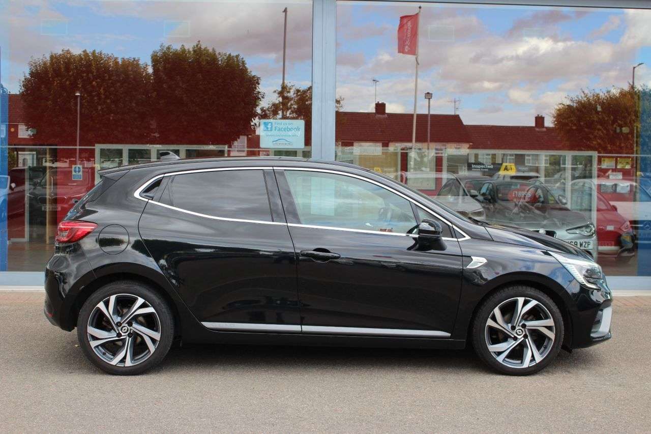 A 2021 RENAULT CLIO 1.0 TCe RS Line Hatchback 5dr Petrol Manual Euro 6 (s/s) (90 ps) DIGITAL DA A 2021 RENAULT CLIO 1.0 TCe RS Line Hatchback 5dr Petrol Manual Euro 6 (s/s) (90 ps) DIGITAL DA