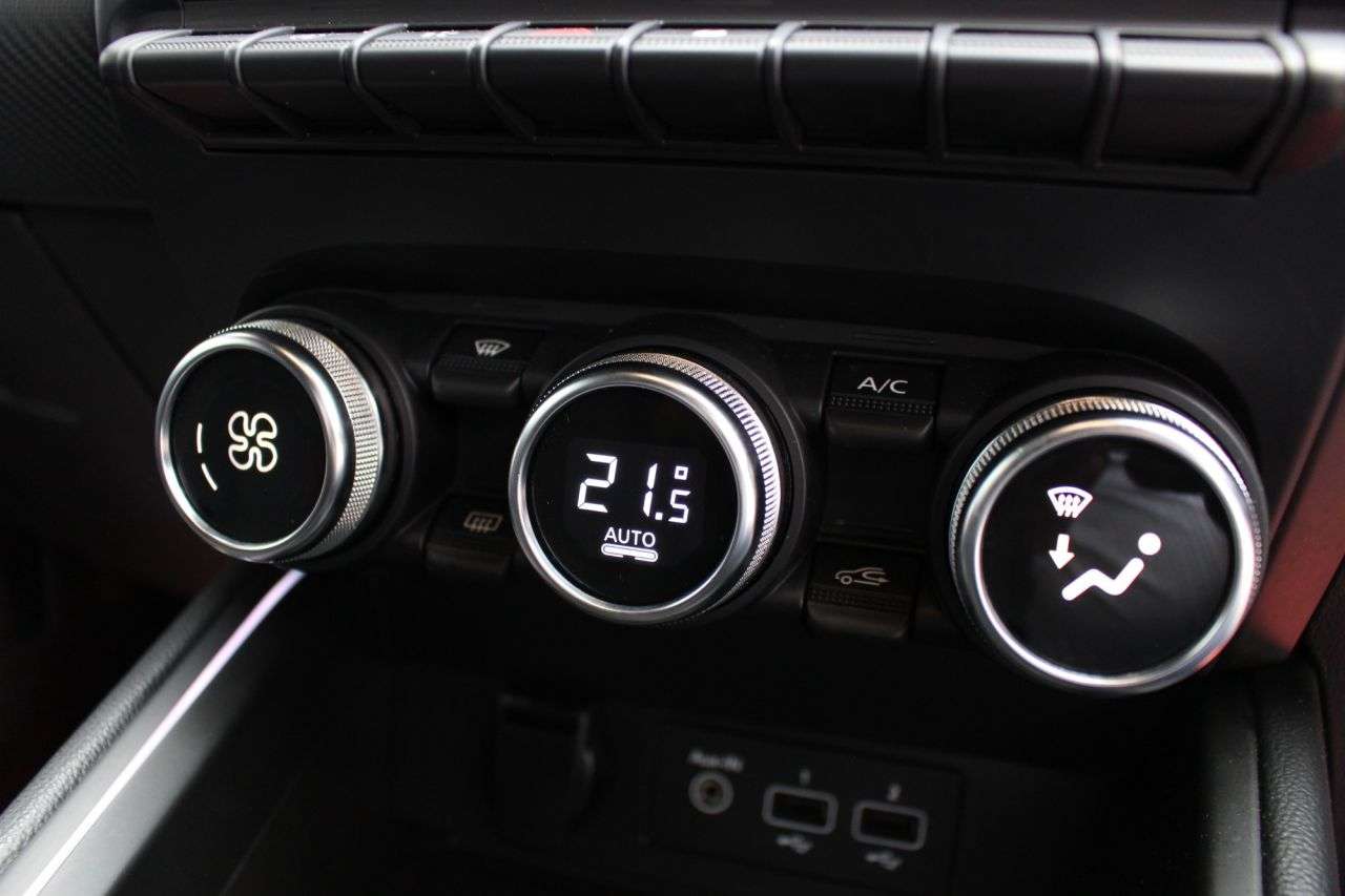 2021 RENAULT CLIO 2021 RENAULT CLIO
