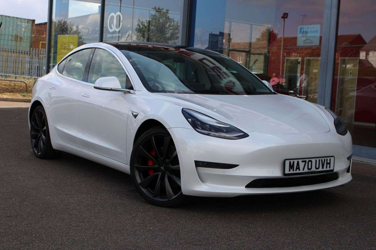 A 2020 TESLA MODEL 3 (Dual Motor) Performance Saloon 4dr Electric Auto 4WDE (Performance Upgrade A 2020 TESLA MODEL 3 (Dual Motor) Performance Saloon 4dr Electric Auto 4WDE (Performance Upgrade