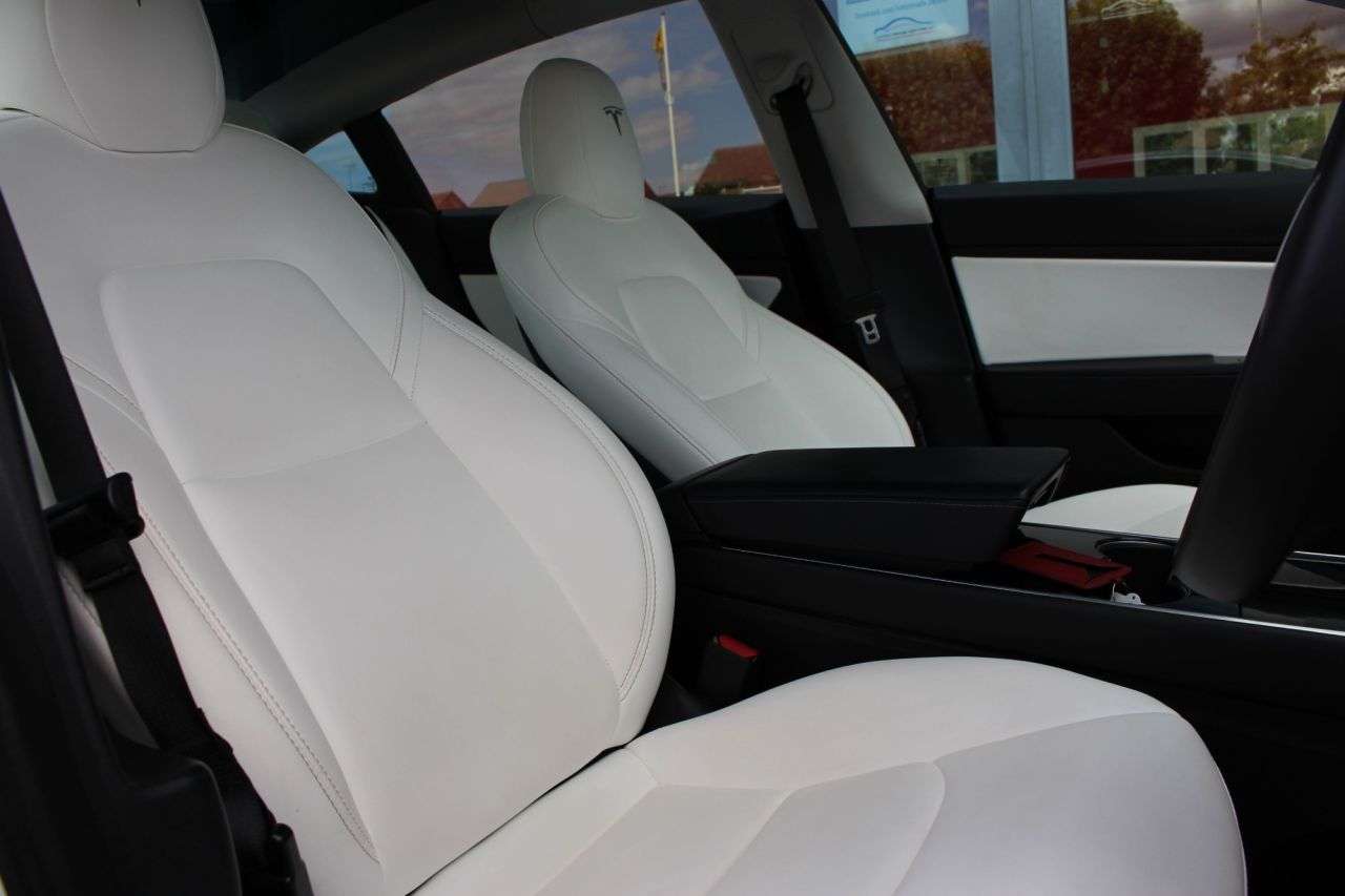 2020 TESLA MODEL 3 2020 TESLA MODEL 3