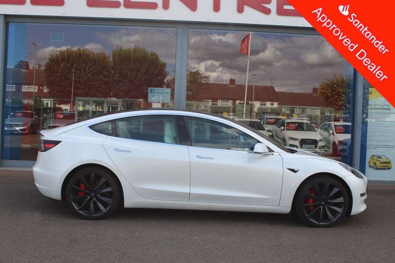 A 2020 TESLA MODEL 3 (Dual Motor) Performance Saloon 4dr Electric Auto 4WDE (Performance Upgrade A 2020 TESLA MODEL 3 (Dual Motor) Performance Saloon 4dr Electric Auto 4WDE (Performance Upgrade