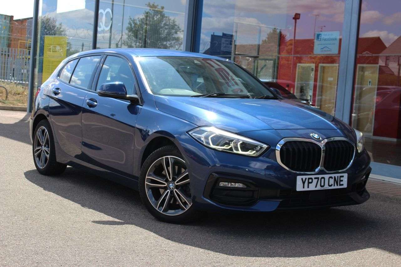 A 2020 BMW 1 SERIES 1.5 118i Sport Hatchback 5dr Petrol DCT Euro 6 (s/s) (140 ps) CRUISE/LDW, 1 A 2020 BMW 1 SERIES 1.5 118i Sport Hatchback 5dr Petrol DCT Euro 6 (s/s) (140 ps) CRUISE/LDW, 1