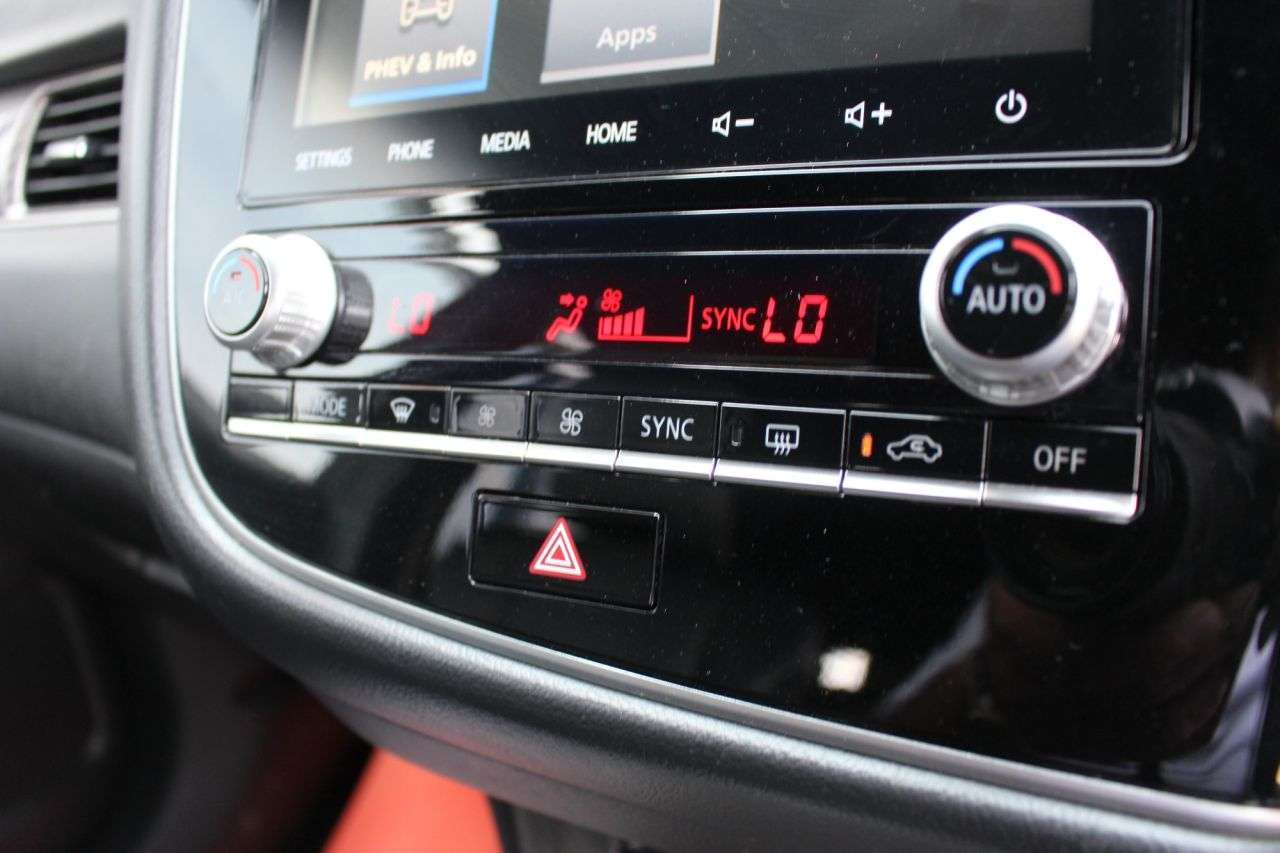 2019 MITSUBISHI OUTLANDER 2019 MITSUBISHI OUTLANDER