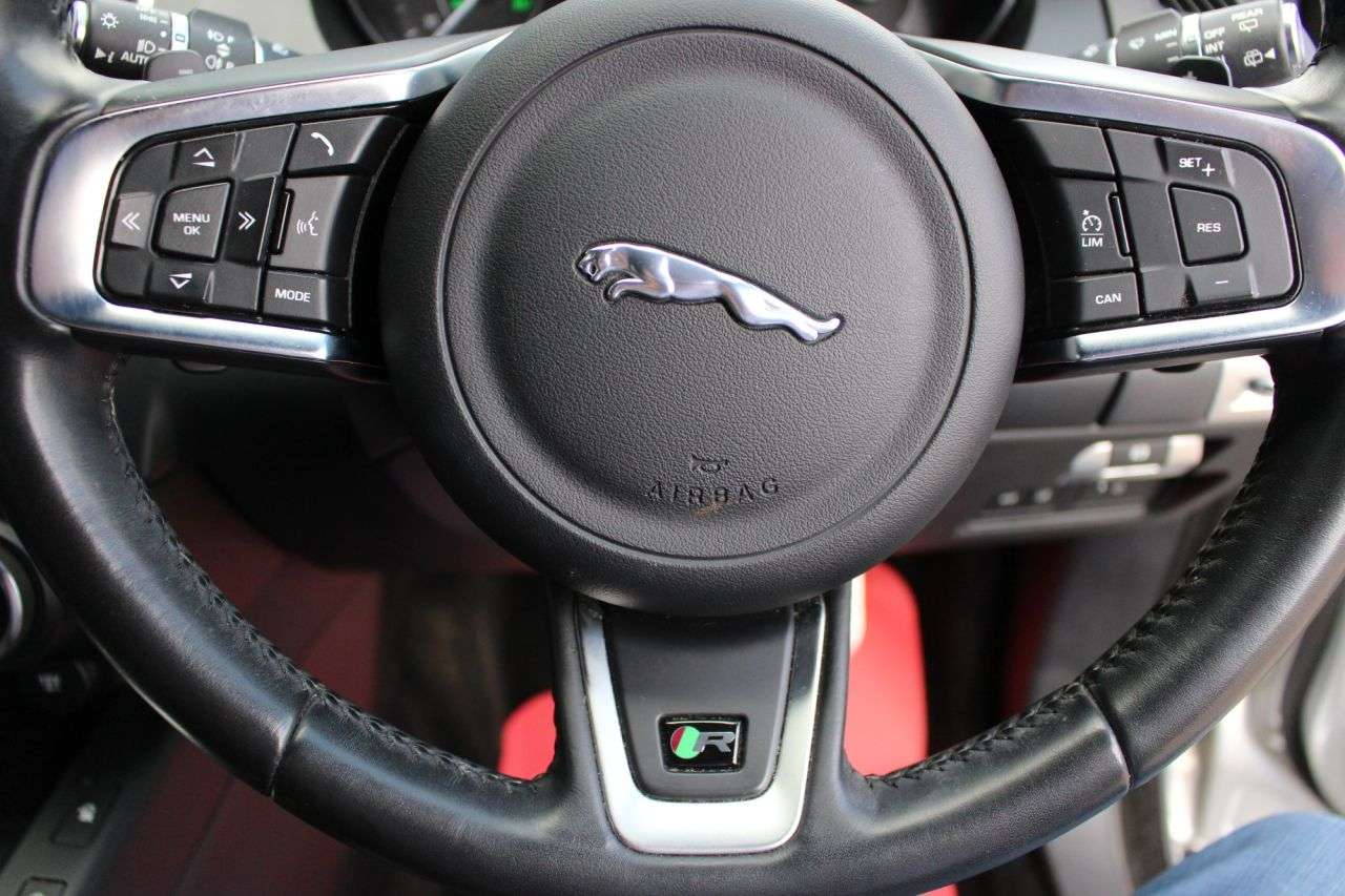 2019 JAGUAR E-PACE 2019 JAGUAR E-PACE