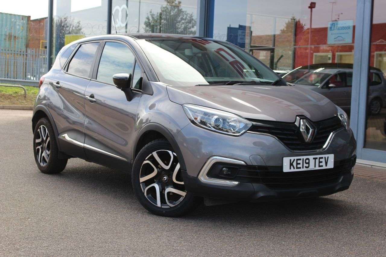 A 2019 RENAULT CAPTUR 1.3 TCe ENERGY Iconic SUV 5dr Petrol EDC Euro 6 (s/s) (150 ps) 17" ALLOYS, A 2019 RENAULT CAPTUR 1.3 TCe ENERGY Iconic SUV 5dr Petrol EDC Euro 6 (s/s) (150 ps) 17" ALLOYS,