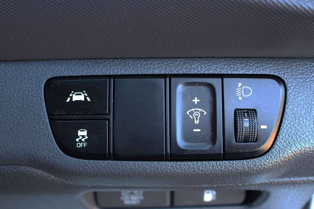 2021 HYUNDAI IONIQ 2021 HYUNDAI IONIQ