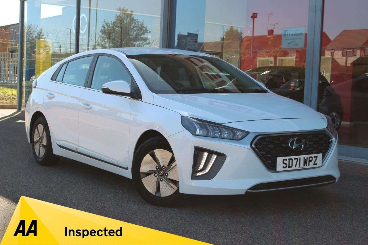 A 2021 HYUNDAI IONIQ 1.6 h-GDi Premium Hatchback 5dr Petrol Hybrid DCT Euro 6 (s/s) (141 ps) CRU A 2021 HYUNDAI IONIQ 1.6 h-GDi Premium Hatchback 5dr Petrol Hybrid DCT Euro 6 (s/s) (141 ps) CRU