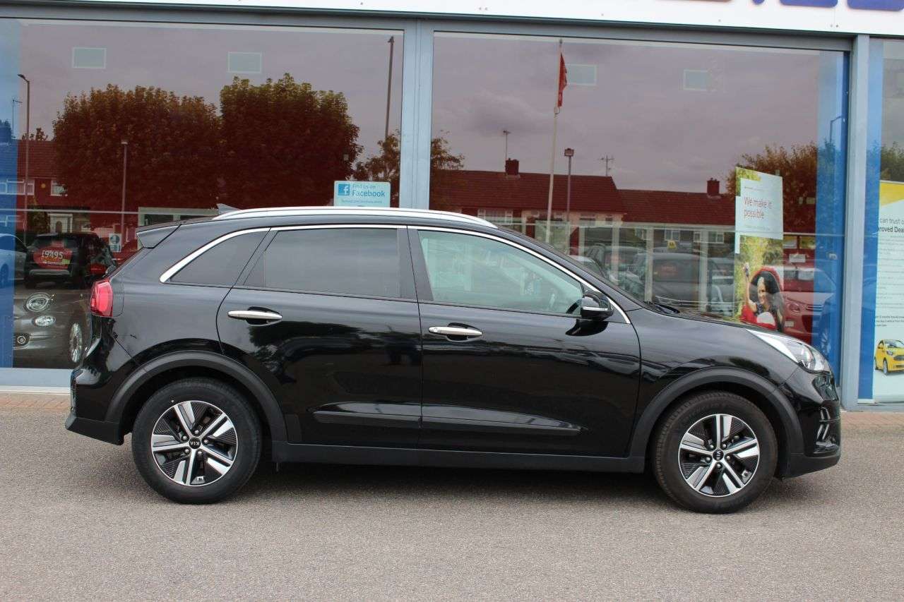 A 2020 KIA NIRO 1.6 GDi 2 SUV 5dr Petrol Hybrid DCT Euro 6 (s/s) (139 bhp) LKA, P/SENSORS, A 2020 KIA NIRO 1.6 GDi 2 SUV 5dr Petrol Hybrid DCT Euro 6 (s/s) (139 bhp) LKA, P/SENSORS,