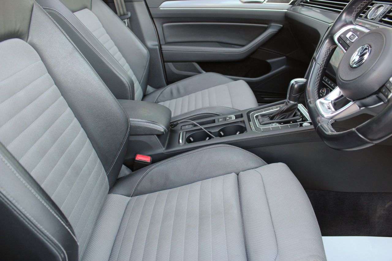 2019 VOLKSWAGEN PASSAT 2019 VOLKSWAGEN PASSAT