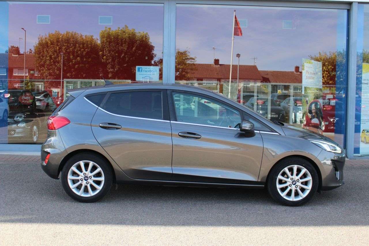 A 2019 FORD FIESTA 1.0T EcoBoost GPF Titanium Hatchback 5dr Petrol Auto Euro 6 (s/s) (100 ps) A 2019 FORD FIESTA 1.0T EcoBoost GPF Titanium Hatchback 5dr Petrol Auto Euro 6 (s/s) (100 ps)