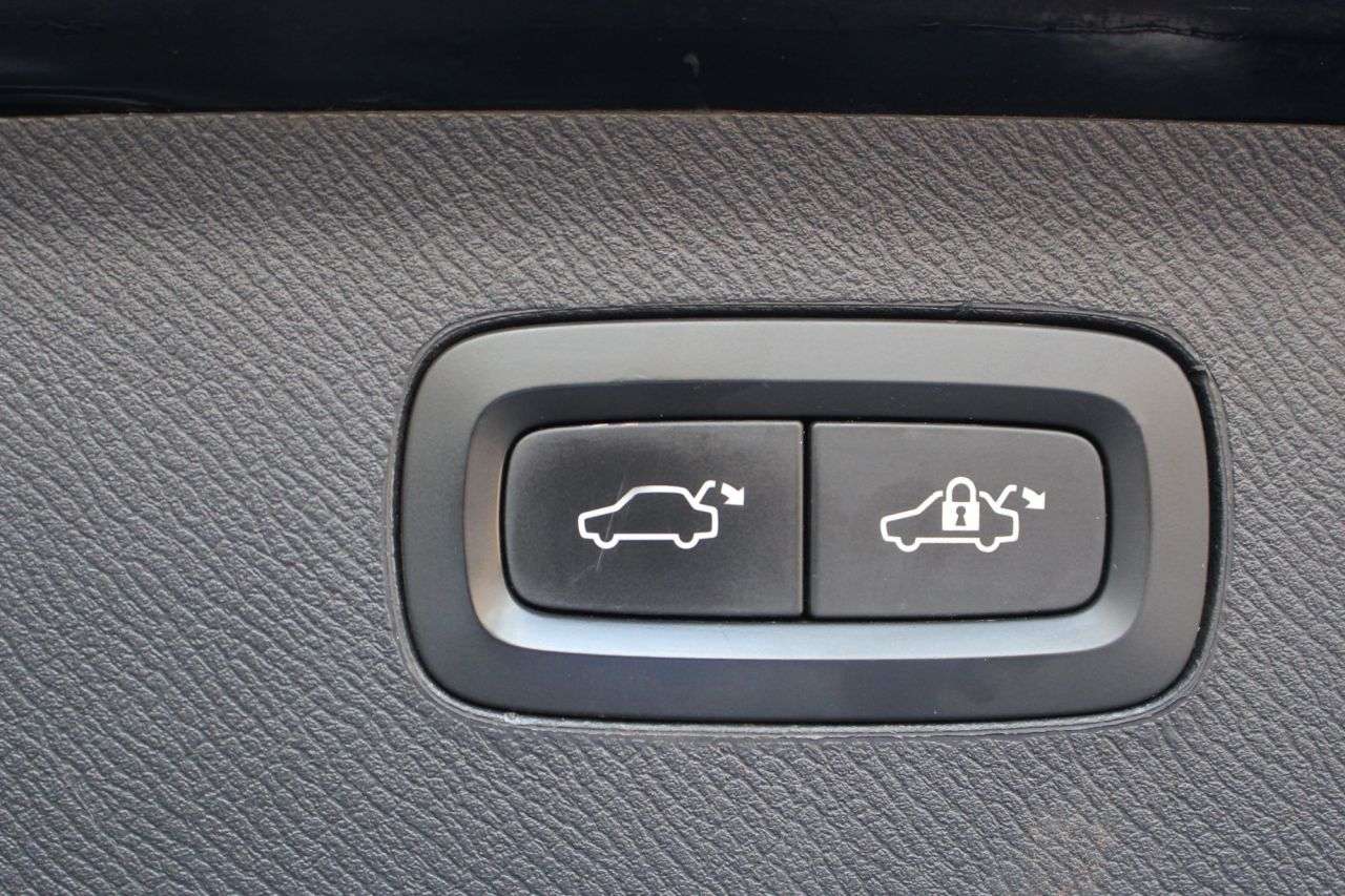 2016 VOLVO XC90 2016 VOLVO XC90