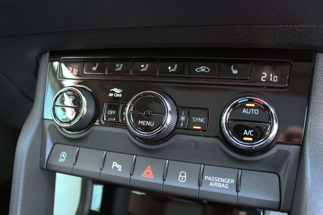 2019 SKODA KAROQ 2019 SKODA KAROQ