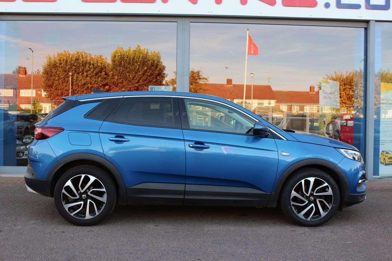 A 2019 VAUXHALL GRANDLAND X 1.5 Turbo D BlueInjection Elite Nav SUV 5dr Diesel Manual Euro 6 (s/s) (130 A 2019 VAUXHALL GRANDLAND X 1.5 Turbo D BlueInjection Elite Nav SUV 5dr Diesel Manual Euro 6 (s/s) (130