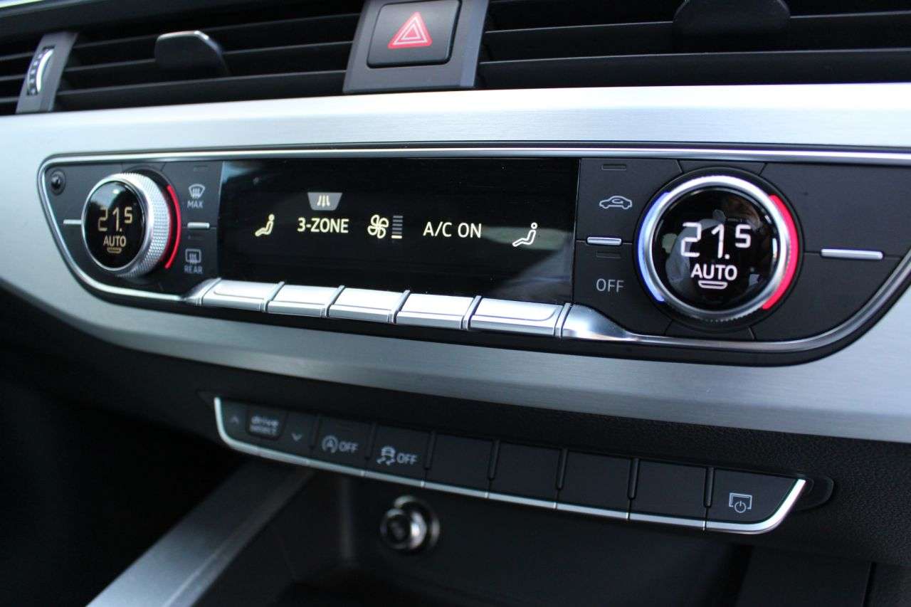2016 AUDI A4 2016 AUDI A4