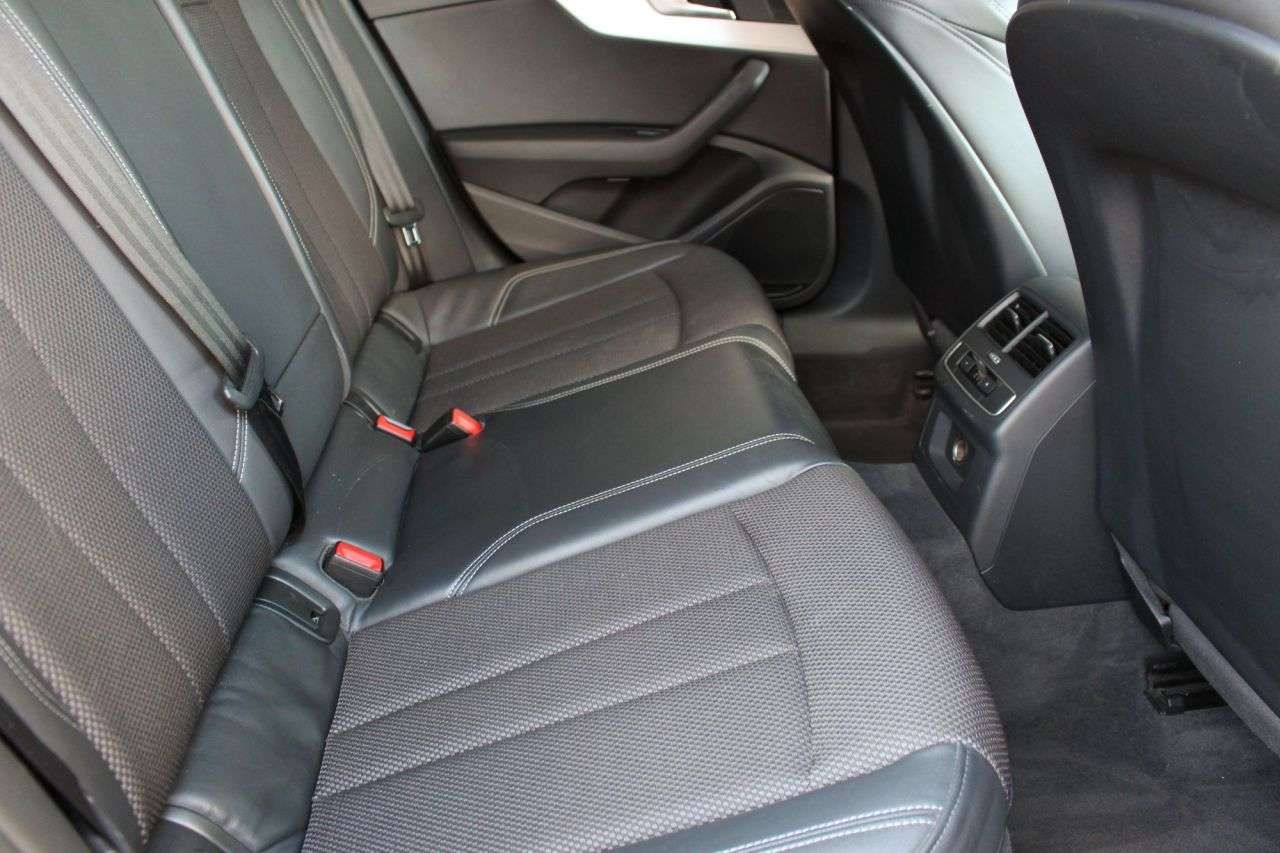 2016 AUDI A4 2016 AUDI A4
