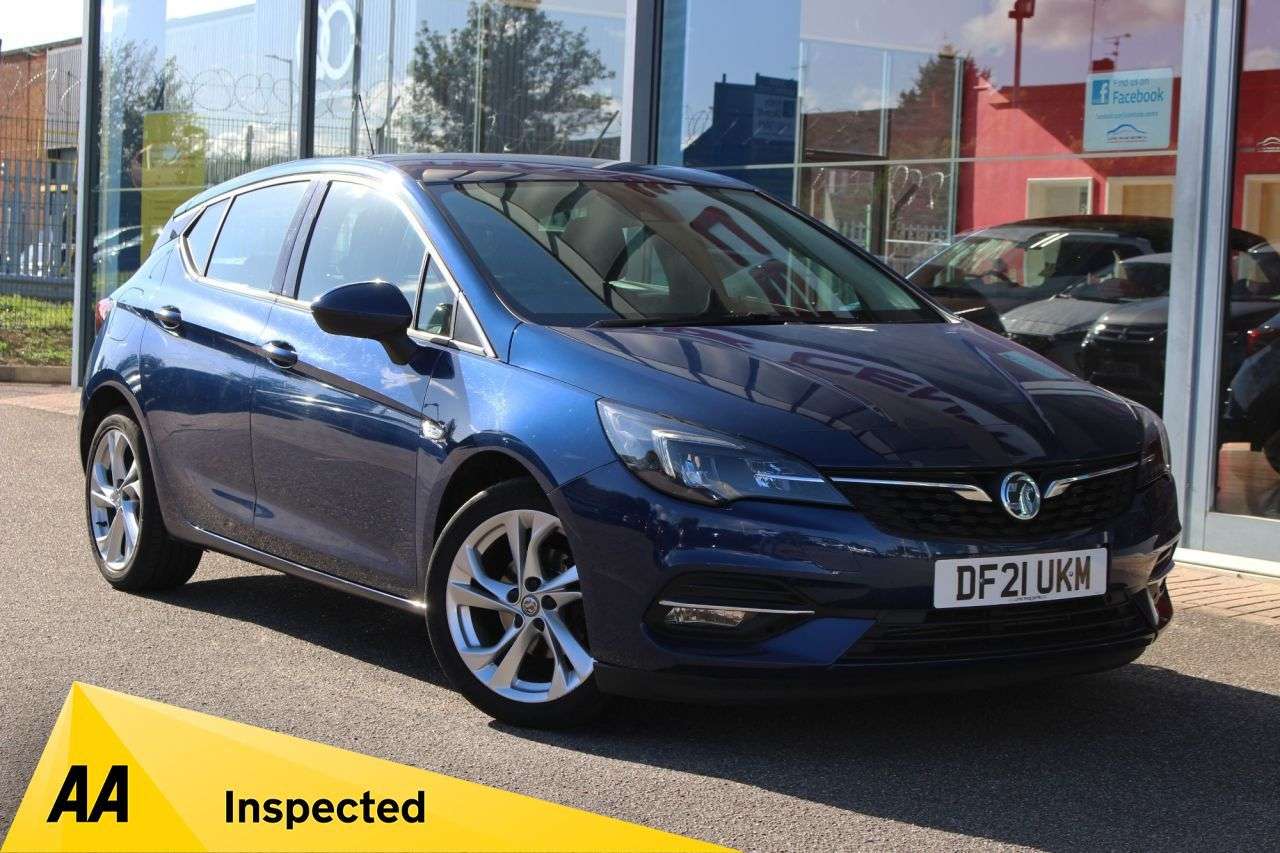 A 2021 VAUXHALL ASTRA 1.2 Turbo SRi Hatchback 5dr Petrol Manual Euro 6 (s/s) (145 ps) 6 SPEED, LO A 2021 VAUXHALL ASTRA 1.2 Turbo SRi Hatchback 5dr Petrol Manual Euro 6 (s/s) (145 ps) 6 SPEED, LO