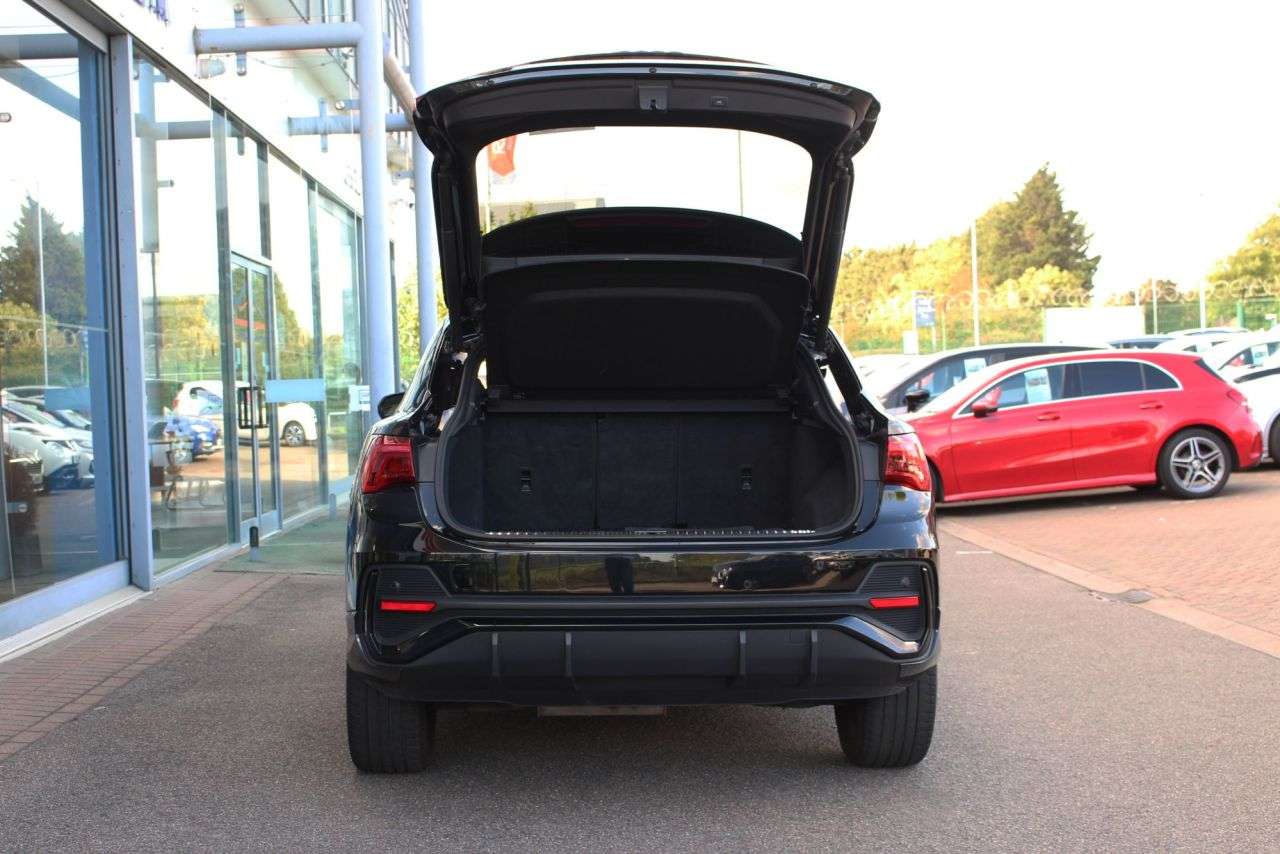 2020 AUDI Q3 2020 AUDI Q3