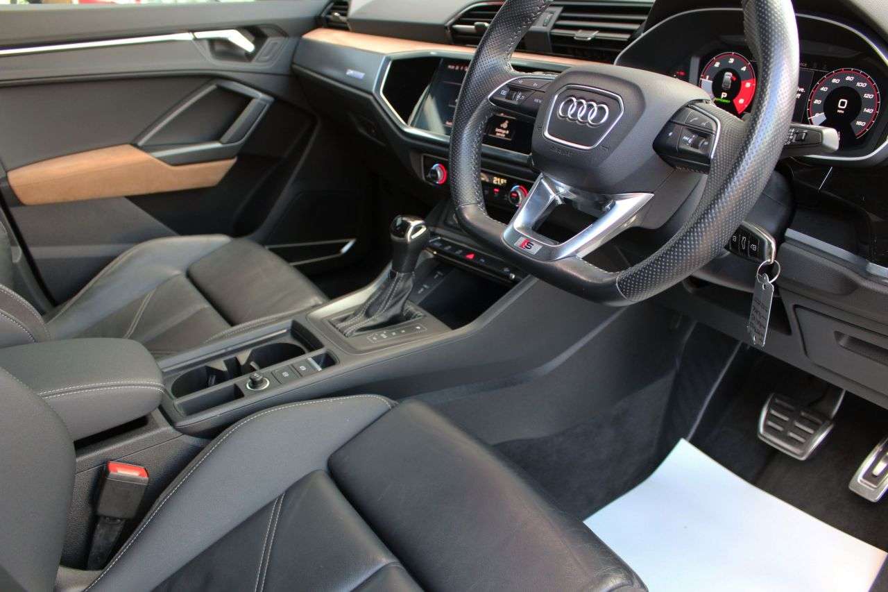 2020 AUDI Q3 2020 AUDI Q3