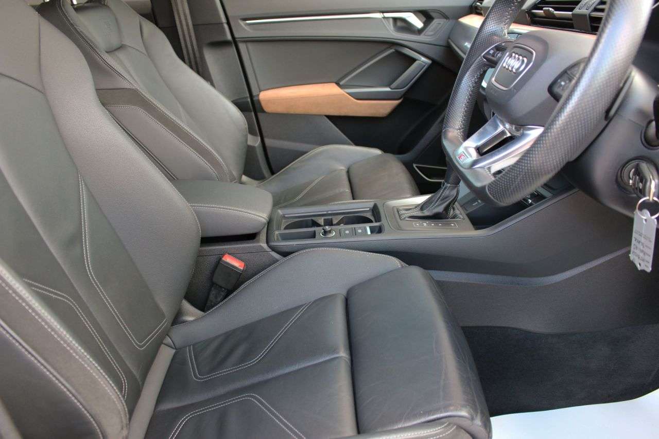 2020 AUDI Q3 2020 AUDI Q3