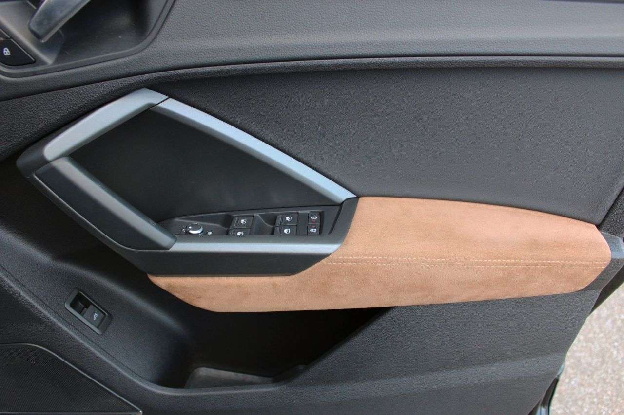 2020 AUDI Q3 2020 AUDI Q3