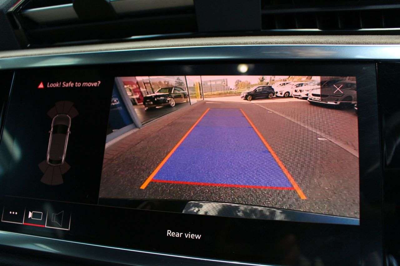 2020 AUDI Q3 2020 AUDI Q3