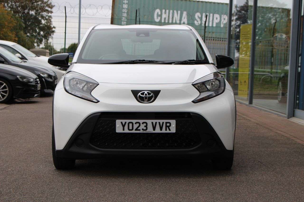 2023 TOYOTA AYGO X 2023 TOYOTA AYGO X