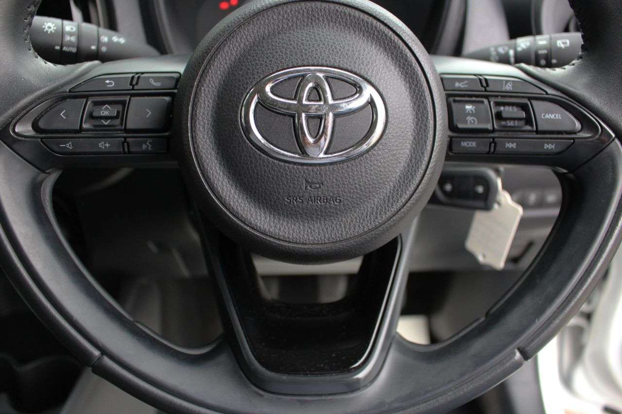 2023 TOYOTA AYGO X 2023 TOYOTA AYGO X