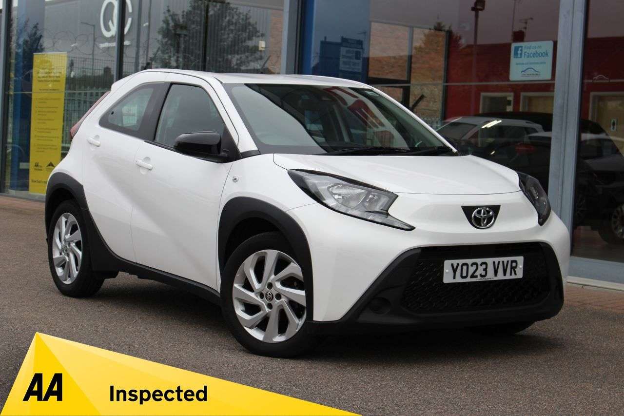 A 2023 TOYOTA AYGO X 1.0 VVT-i Pure Hatchback 5dr Petrol Manual Euro 6 (s/s) (72 ps) AIR CON, UL A 2023 TOYOTA AYGO X 1.0 VVT-i Pure Hatchback 5dr Petrol Manual Euro 6 (s/s) (72 ps) AIR CON, UL
