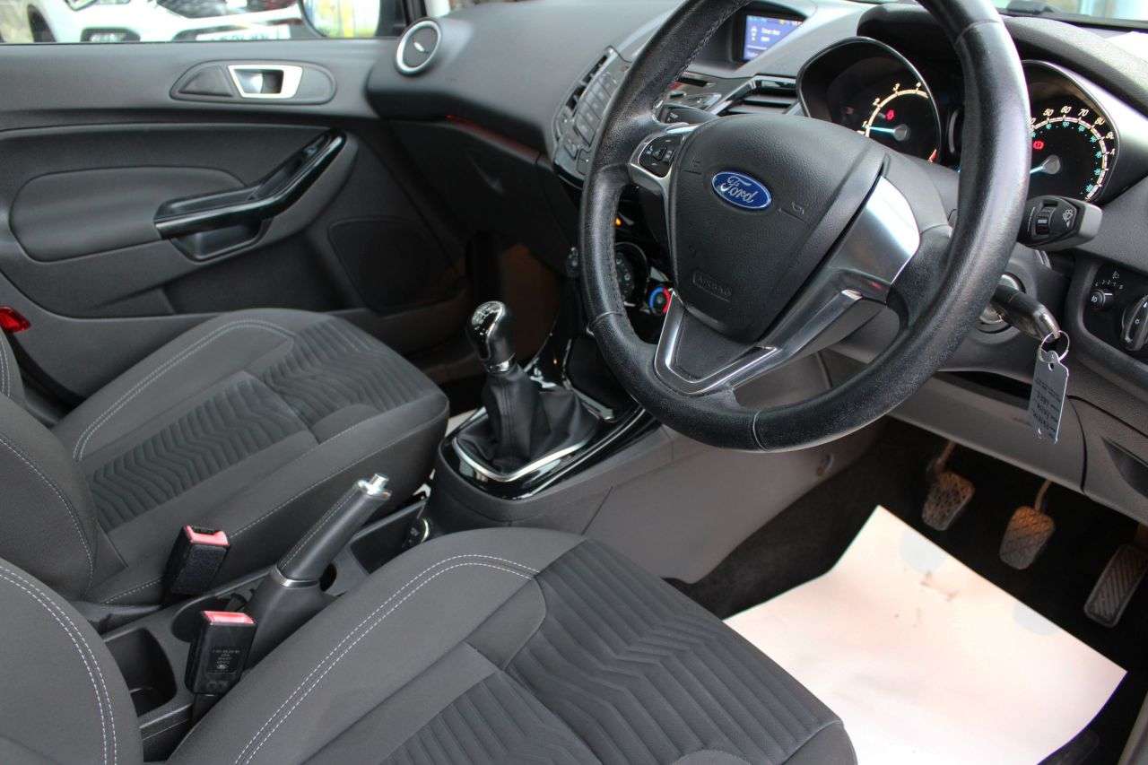 2015 FORD FIESTA 2015 FORD FIESTA