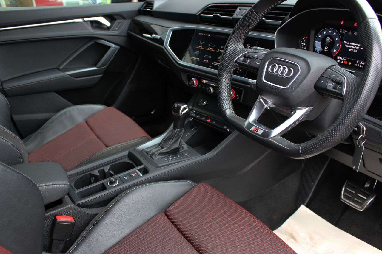 2022 AUDI Q3 2022 AUDI Q3