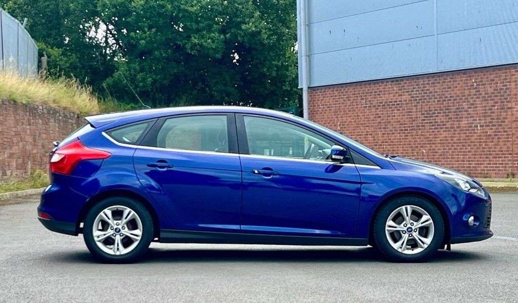 A 2014 FORD FOCUS 999cc focus zetec turbo A 2014 FORD FOCUS 999cc focus zetec turbo