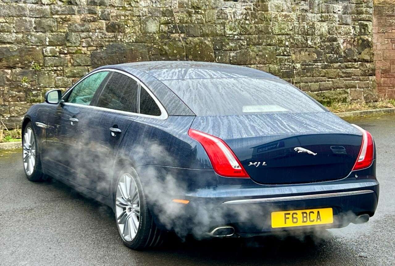 2011 JAGUAR 100 2011 JAGUAR 100