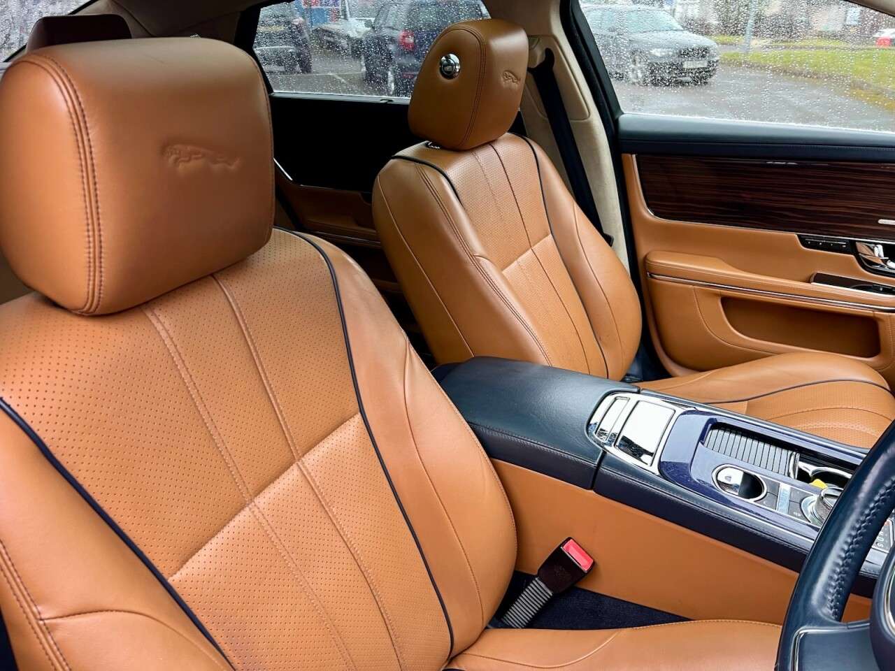 2011 JAGUAR 100 2011 JAGUAR 100