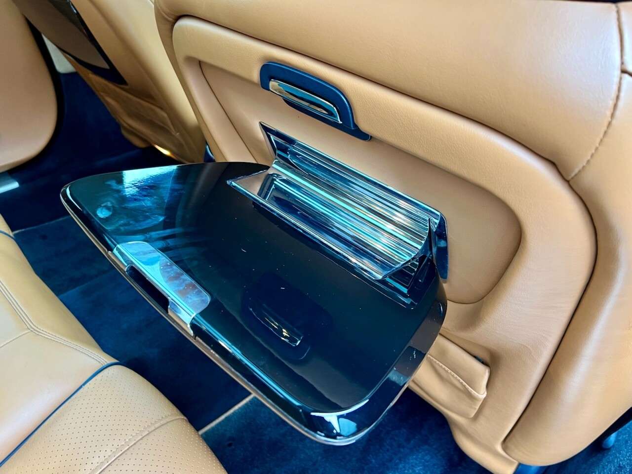 2011 JAGUAR 100 2011 JAGUAR 100