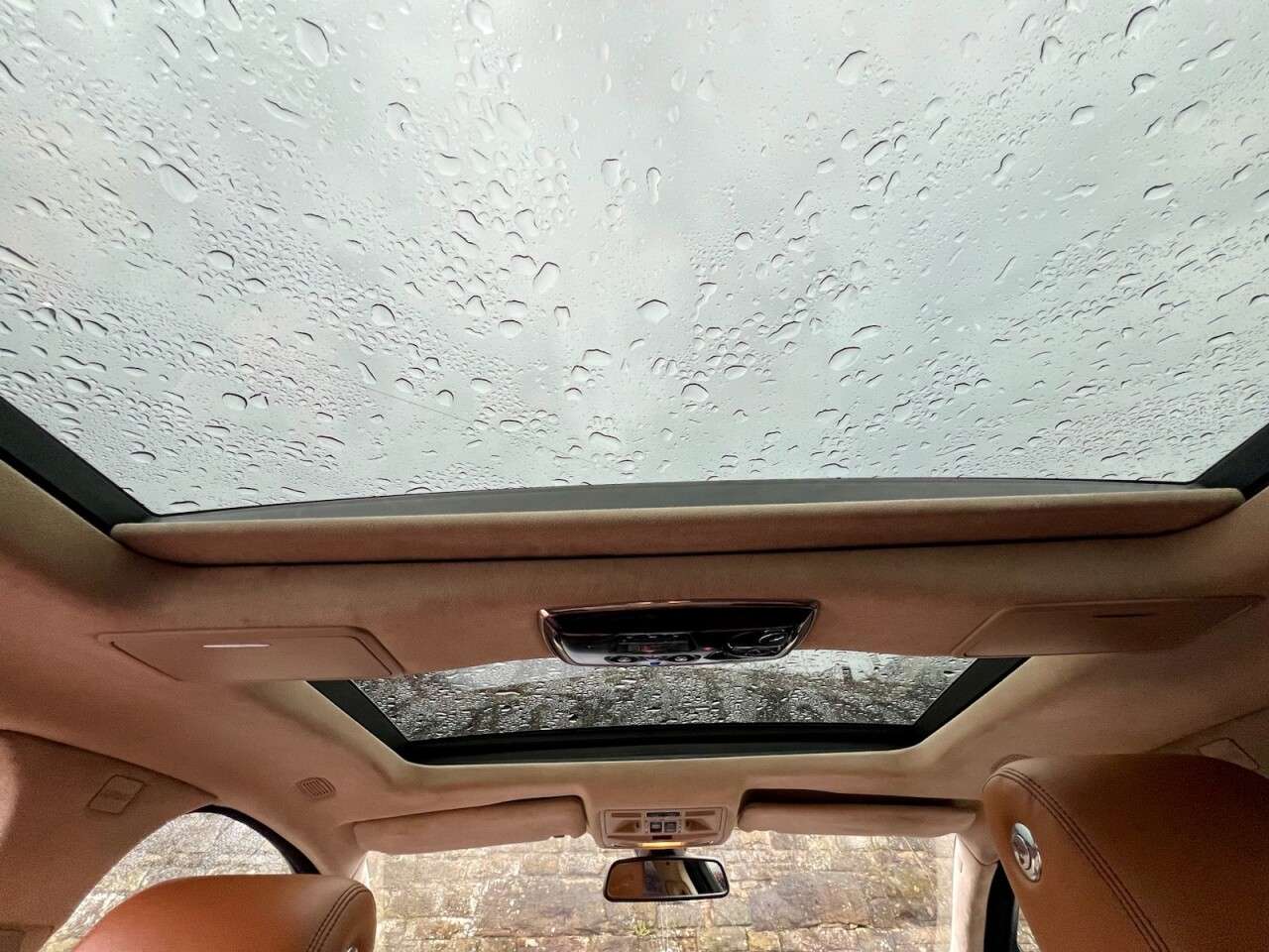 2011 JAGUAR 100 2011 JAGUAR 100