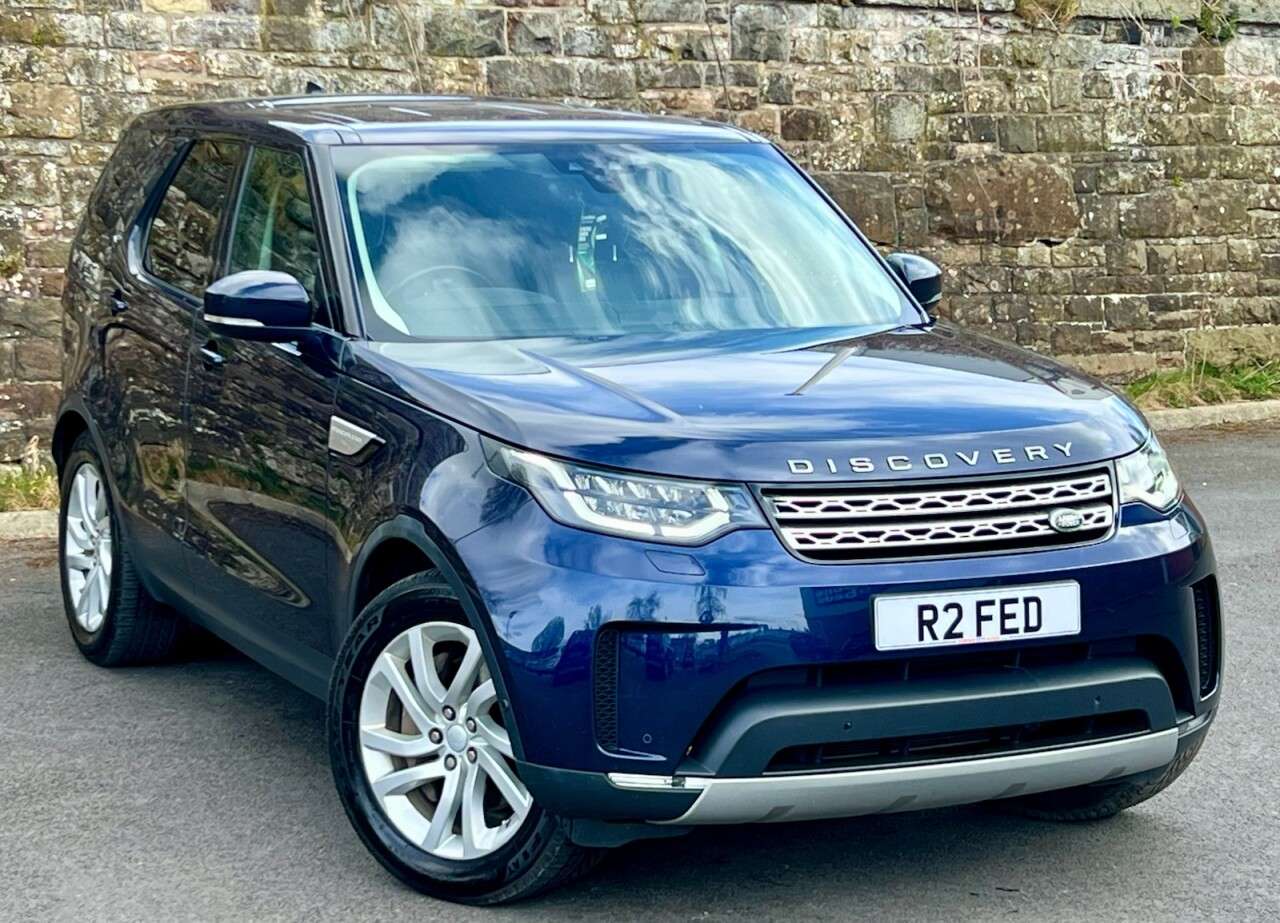 A 2019 LAND ROVER DISCOVERY 3.0 SD V6 HSE SUV 5dr Diesel Auto 4WD Euro 6 (s/s) (306 ps) 102K EURO 6 COM A 2019 LAND ROVER DISCOVERY 3.0 SD V6 HSE SUV 5dr Diesel Auto 4WD Euro 6 (s/s) (306 ps) 102K EURO 6 COM
