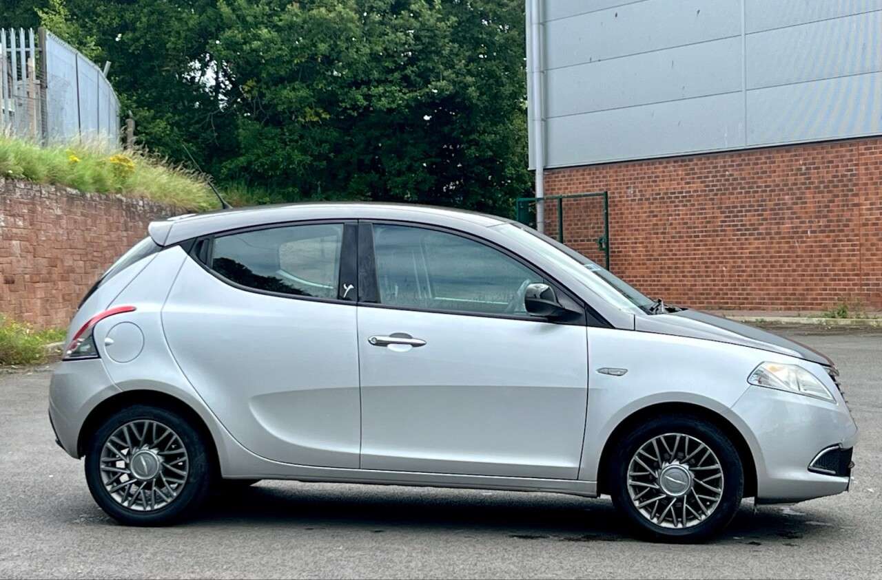 2011 CHRYSLER YPSILON 2011 CHRYSLER YPSILON