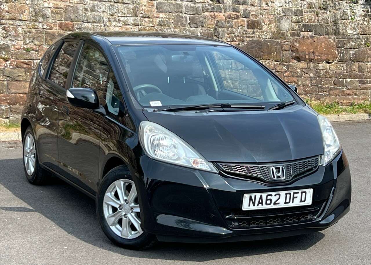 A 2012 HONDA JAZZ 1.4 i-VTEC ES Hatchback 5dr Petrol Manual Euro 5 (99 ps) 1.4 PETROL JAZ IDE A 2012 HONDA JAZZ 1.4 i-VTEC ES Hatchback 5dr Petrol Manual Euro 5 (99 ps) 1.4 PETROL JAZ IDE