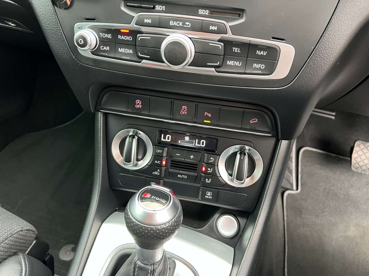 2014 AUDI Q3 2014 AUDI Q3