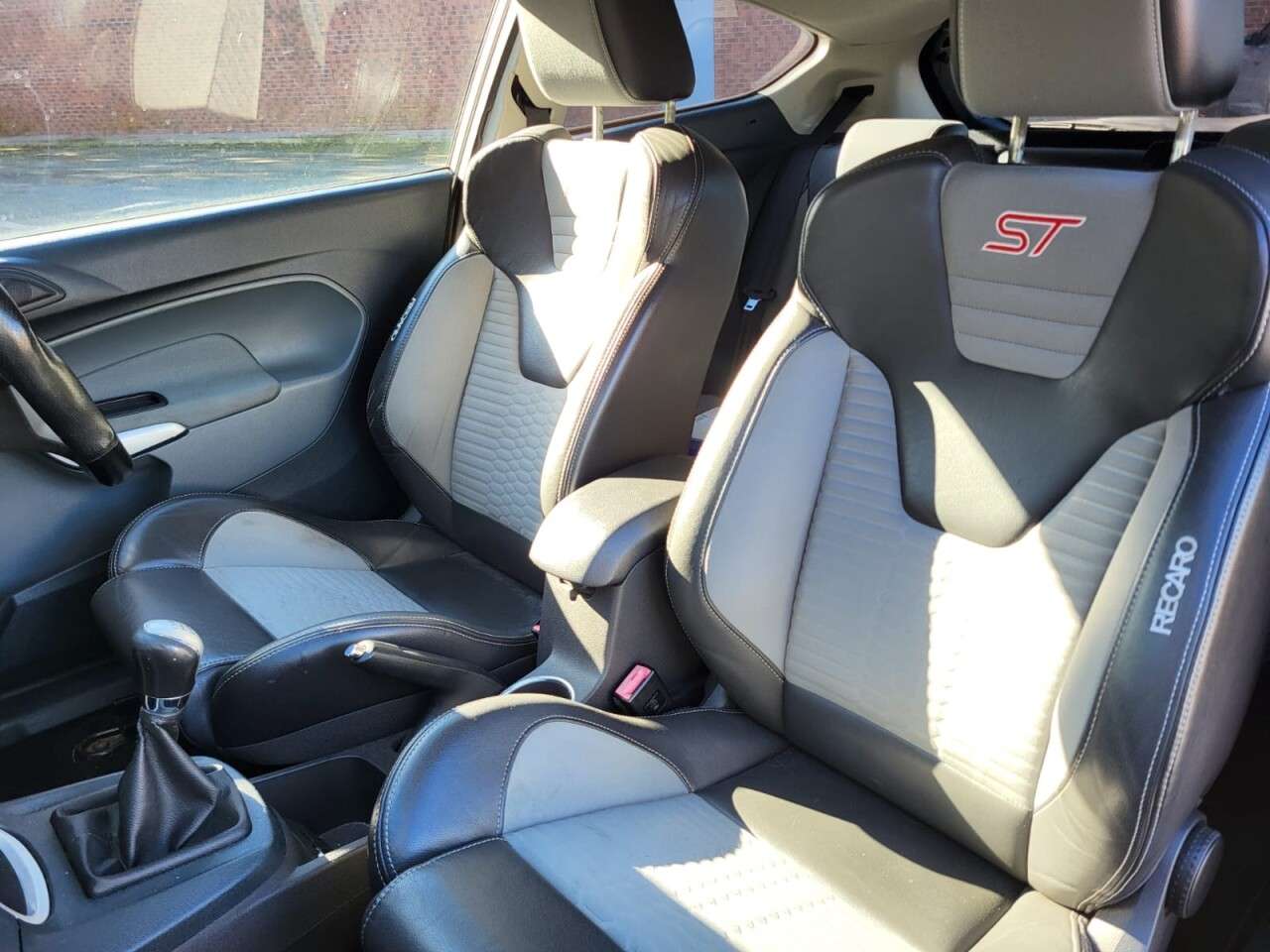 2010 FORD FIESTA 2010 FORD FIESTA