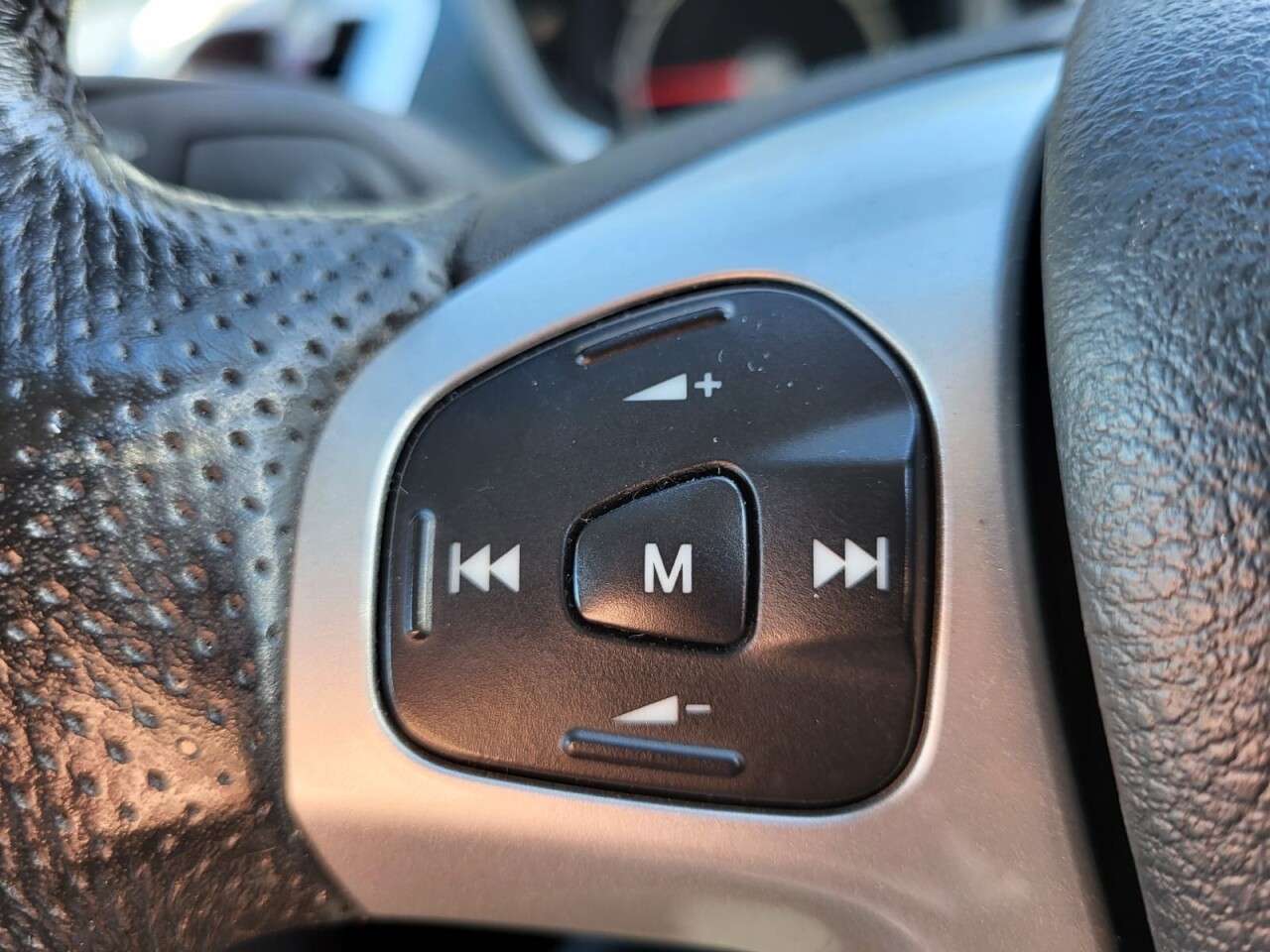 2010 FORD FIESTA 2010 FORD FIESTA