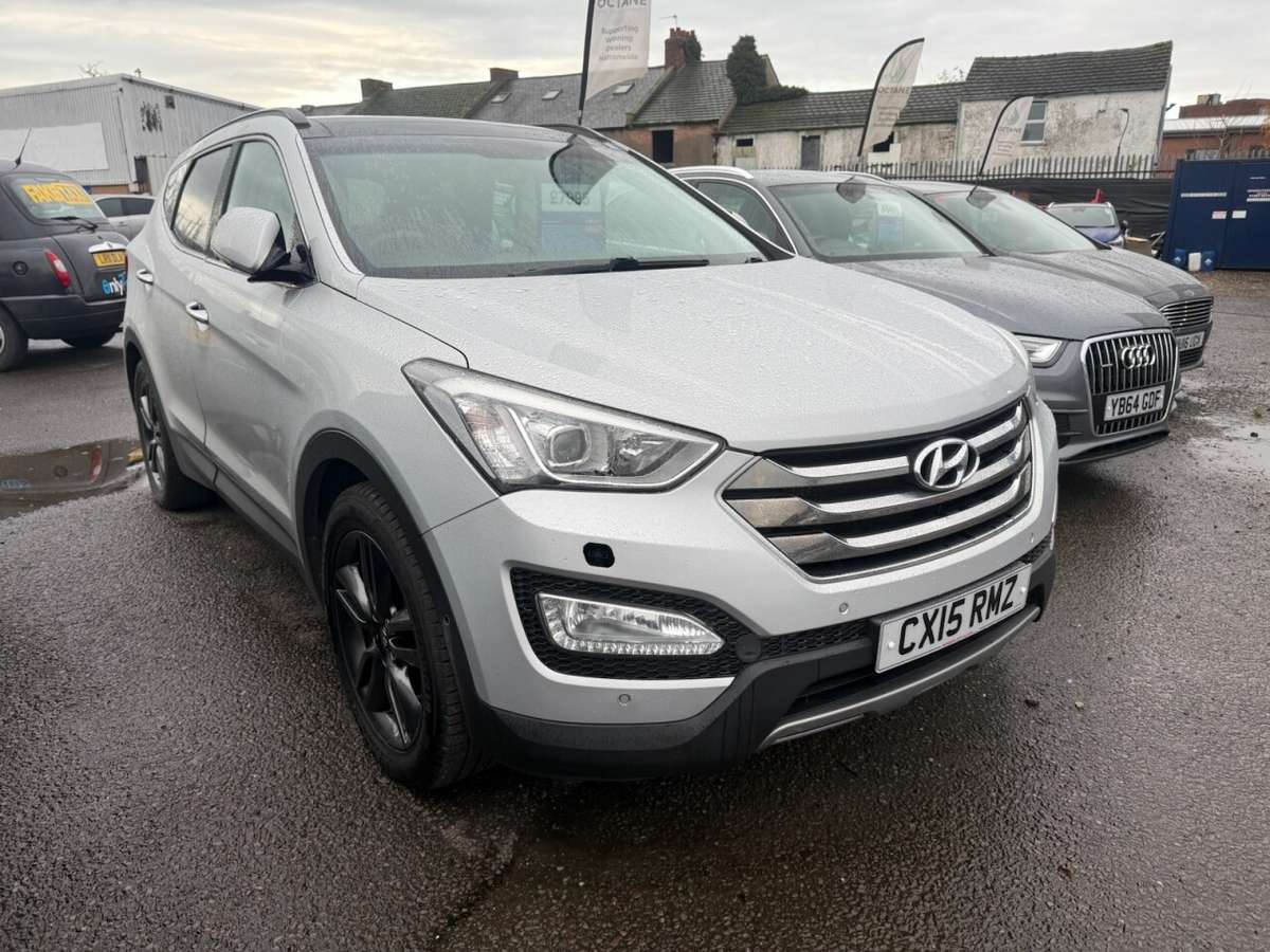 Check out this Hyundai Santa Fe 2015 Diesel Manual