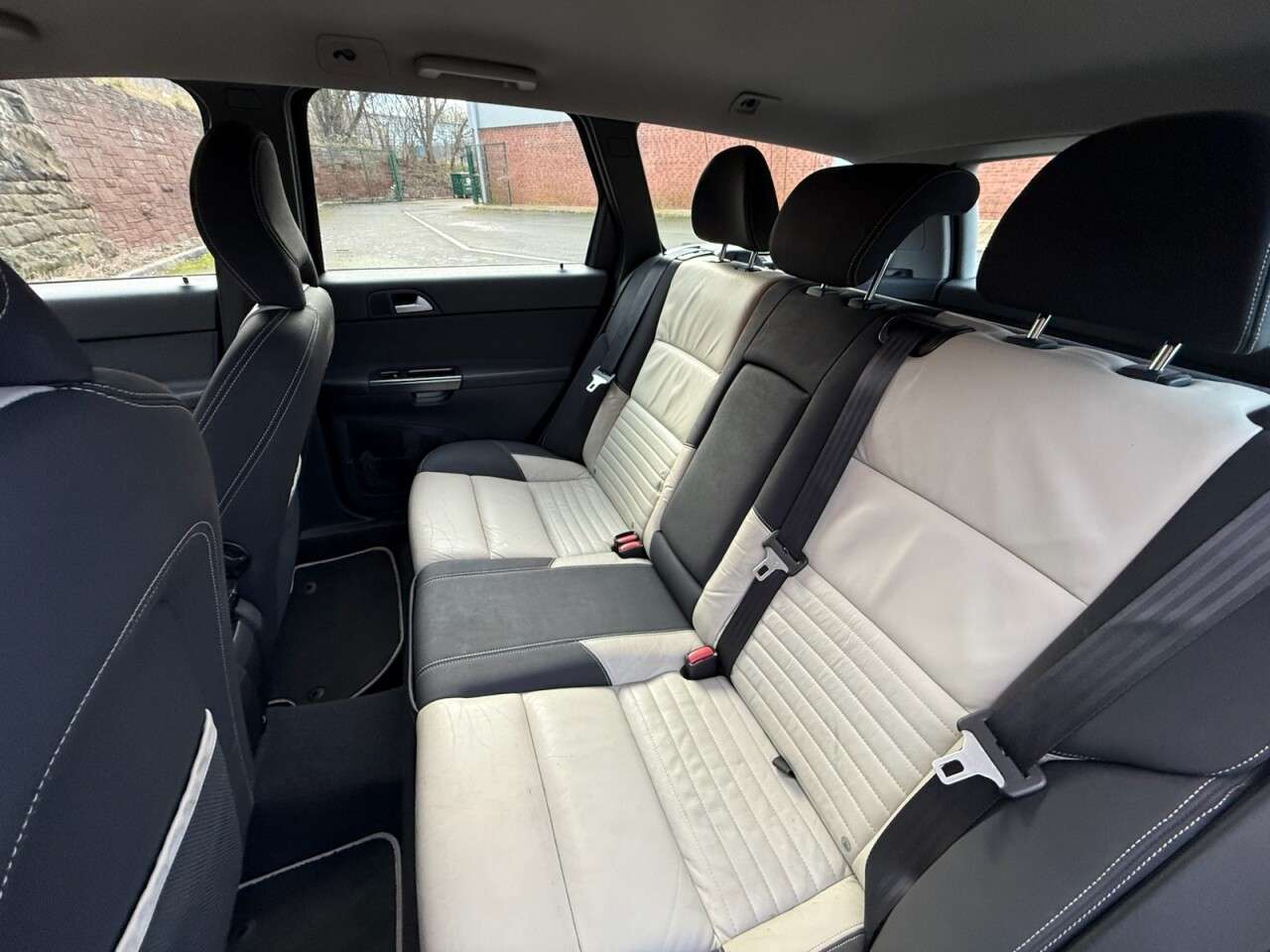 2009 VOLVO V50 2009 VOLVO V50